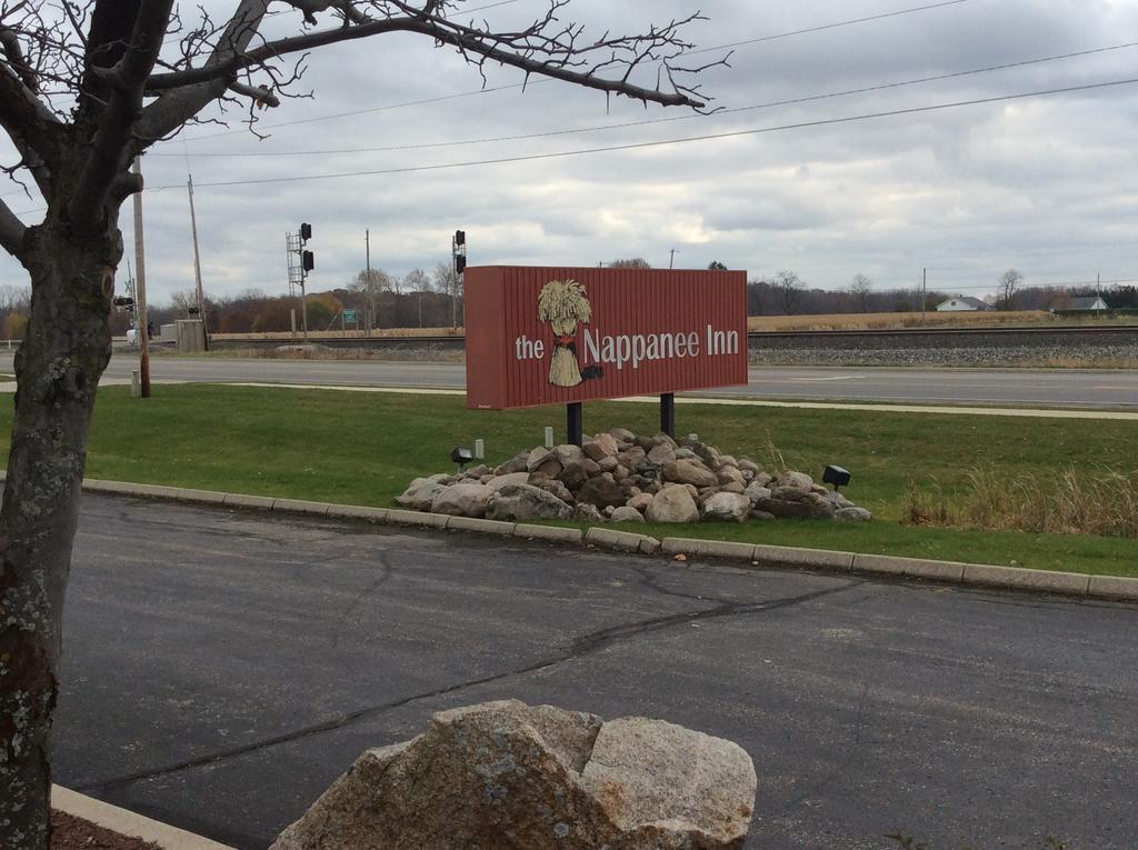 Countryside Inn Nappanee Eksteriør billede