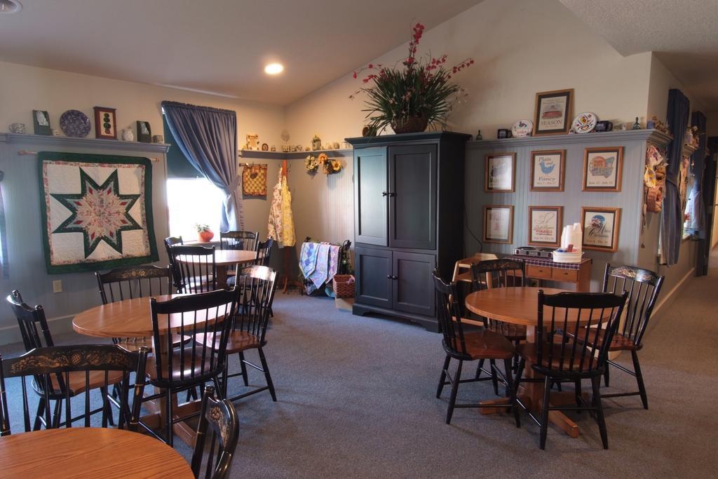 Countryside Inn Nappanee Eksteriør billede