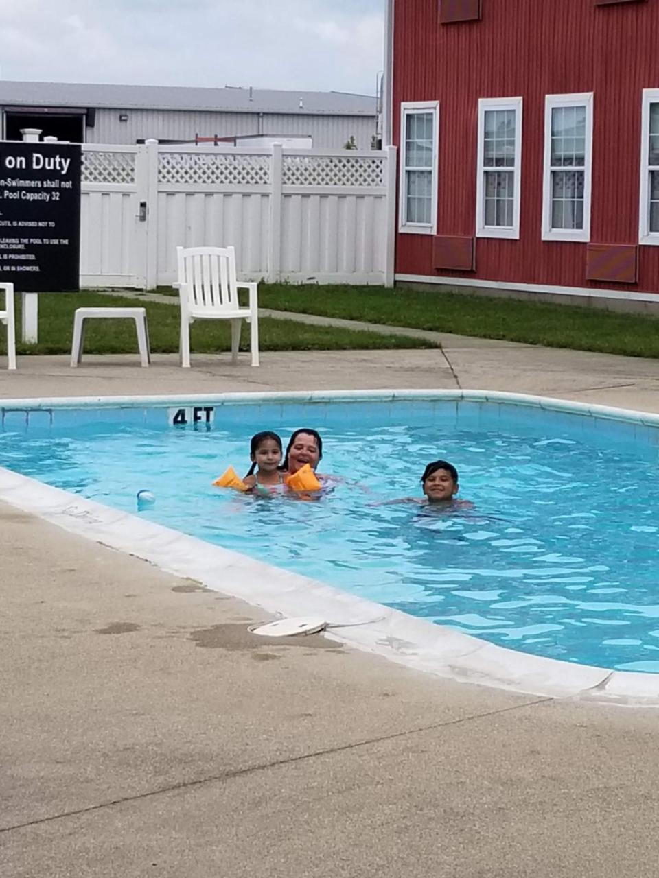 Countryside Inn Nappanee Eksteriør billede